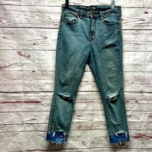 BDG Twig High Rise Jeans Size 29